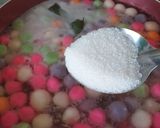 Foto langkah ke 6 dari resep Bubur Candil Pelangi.