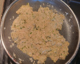 Foto del paso 2 de la receta: Huevos Rancheros con Chorizo Verde y Papas