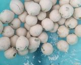 Foto langkah ke 2 dari resep Cilok Bumbu Kacang Yang Empuk dan Enak.