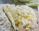 Foto del paso 2 de la receta: Repollo estilo chucrut con paleta de cerdo ahumada