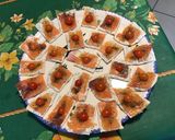 Une image de l'étape 8 de Canapés de saumon fumé,crème,aneth et tomates sur pain polaire.