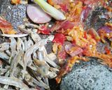 Foto langkah ke 4 dari resep Tumis daun singkong teri.
