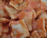 Foto del paso 3 de la receta: Tortelinis de carne con tomate