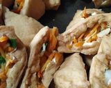 Foto langkah ke 5 dari resep Tahu brontak // tahu isi sayur.