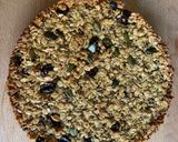 A picture of step 6 of Seed and raisin flapjack.