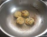 A picture of step 2 of Raw Banana Pakoda.