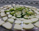 Hình bước làm 1 của món Mắm dưa Miền Trung