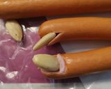 Würstchen-Finger zur Halloween - Party 🎃 Rezeptschritt 1 Foto