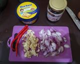 Foto langkah ke 2 dari resep Orak-arik telur sawi putih kacang panjang tauge with chili oil.
