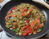 Foto del passaggio 2 della ricetta Fusilli napoletani con polpo e peperoni