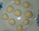 Foto langkah ke 3 dari resep Bola bola tape.