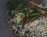 Foto langkah ke 6 dari resep Tumis Kacang Panjang Tauge.