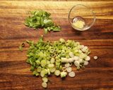 A picture of step 6 of Salade Niçoise.