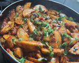 A picture of step 6 of Nagpuri style Wanga batata saoji masala zhanzhanit bhaji (brinjal potato sabji).