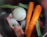Foto del passaggio 1 della ricetta Brodo di carne