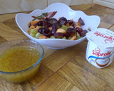 Foto del paso 1 de la receta: Macedonia de fruta  natural al yogurt y salsa de miel...aprovechando las sobritas