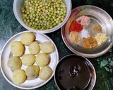 A picture of step 1 of Aloo Tikki Masala Chaat.