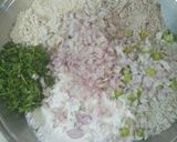 A picture of step 2 of Mixed Millets Thaalipeeth.