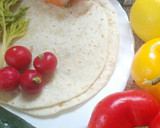 Foto del paso 1 de la receta: Wraps de verduras y atún