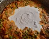 Borsós csirkemell pörkölt nokedlival recept fázis 3 fotója