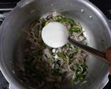 A picture of step 2 of Tomato peas pulao.