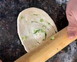 A picture of step 11 of Chinese Scallion Pancake (葱油饼) (cōng yóu bǐng).