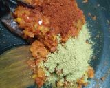 A picture of step 4 of Dum aalu.
