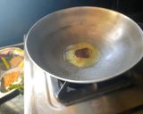 A picture of step 2 of Raw mango rice.