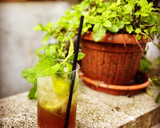 Foto del paso 2 de la receta: Mojito time!! 🌿🌿🌿🌿