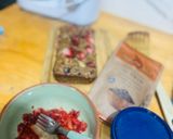 Foto del paso 4 de la receta: Budín de arándanos y frutilla, sin harinas, sin azúcar