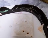 A picture of step 1 of Remaining alu keema salan k box patties.