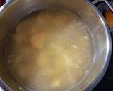 Rendhagyó krumplileves recept fázis 3 fotója