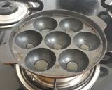 A picture of step 2 of Suji Appe.