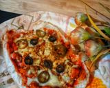 A picture of step 10 of Bun Boat pizza 🍕(microwave).