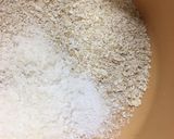 Foto del paso 1 de la receta: Alfajor de coco y avena saludable relleno de dulce de membrillo!
