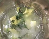 Une image de l'étape 3 de Jus d'avocat et citron.