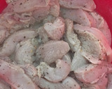 Foto del paso 1 de la receta: Pechuga en salsa de espinaca y hongo 🥘