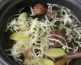 A picture of step 2 of Kiriboshi shiitake broth.