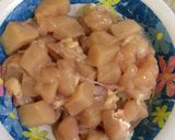 Foto langkah ke 1 dari resep Ayam saos telur asin simple.