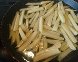 Szezámmagos csirkemellcsíkok szalmakrumplival, szósszal recept fázis 9 fotója