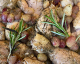Foto del paso 5 de la receta: Pollo al horno con uvas 🍇