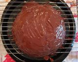 Foto del passaggio 7 della ricetta Zuccotto di pandoro con ricotta e gocce di cioccolato