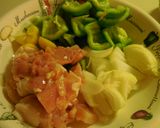 A picture of step 1 of Thai Red Curry with Chicken & Tofu.