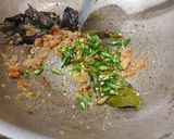 Foto langkah ke 4 dari resep Jangan Ndeso Lombok Ijo Khas Gunung Kidul.