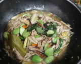 Foto langkah ke 3 dari resep Tongkol suwir campur pete kemangi.