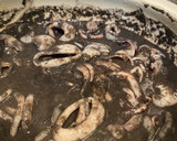 Foto del paso 4 de la receta: Calamares en su tinta 🦑