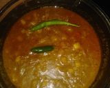 A picture of step 5 of Chana tarkari.