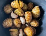 Foto langkah ke 4 dari resep Mini Hasselback Potatoes.
