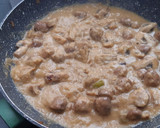 Foto del paso 5 de la receta: Carne en salsa con Portobellos