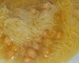 Foto del paso 5 de la receta: Caldo de pollo olla GM